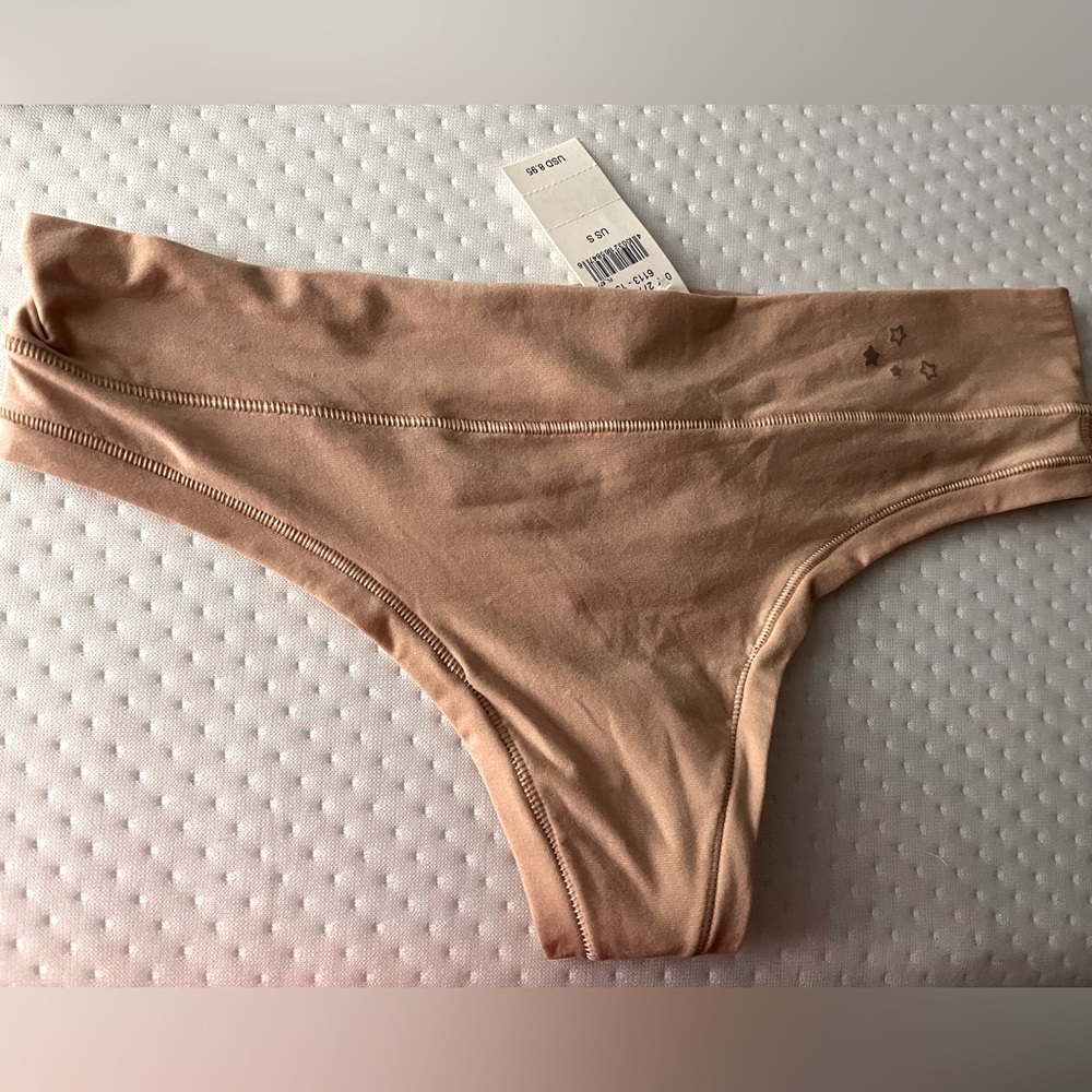 NWT Aerie Women’s Thong Underwear Size S